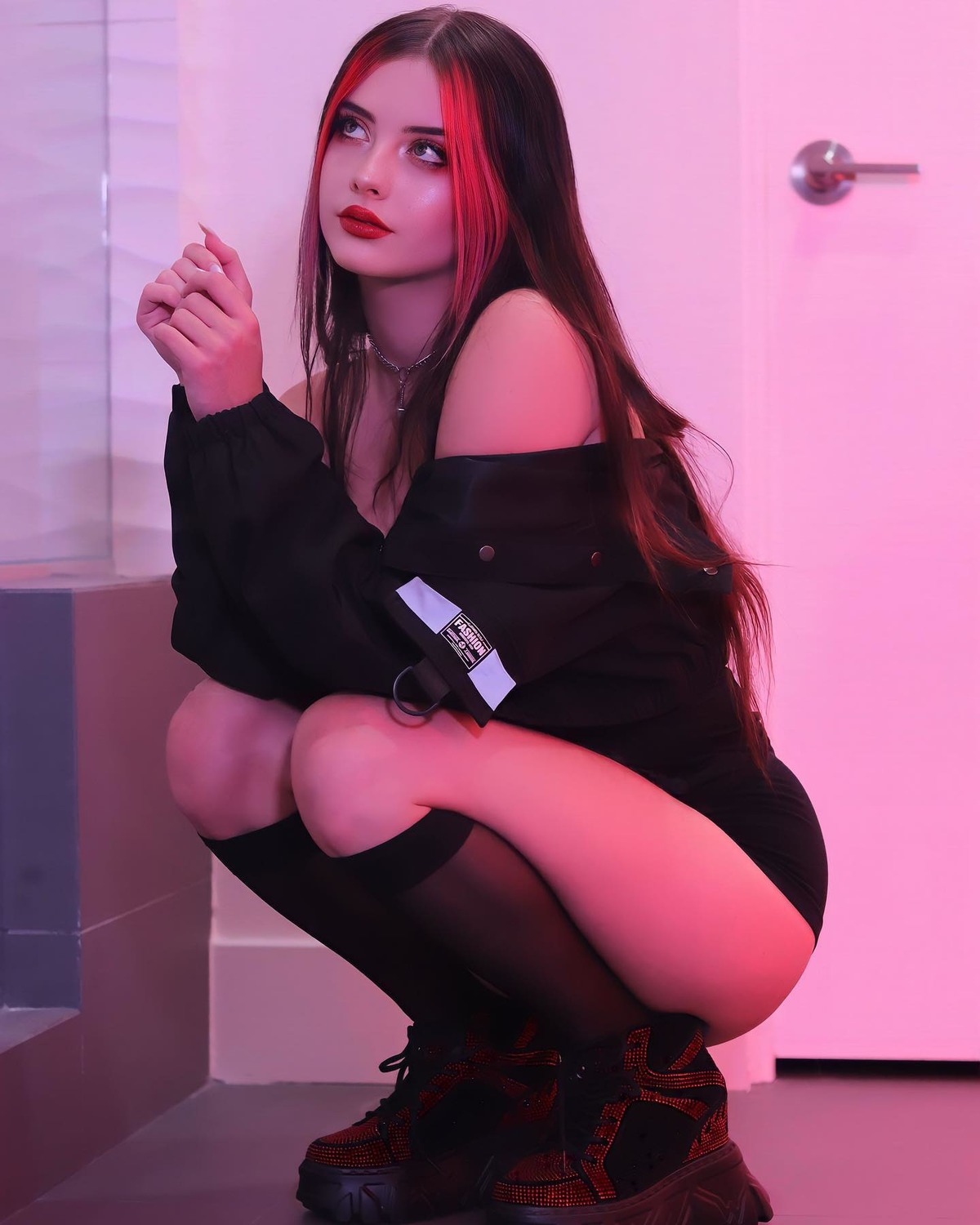 Chloe Lamour in 'Horny Secretary Giving A Blowjob' via Brazzers - 06 Chloe Lamour in 'Horny Secretary Giving A Blowjob' via Brazzers - 06