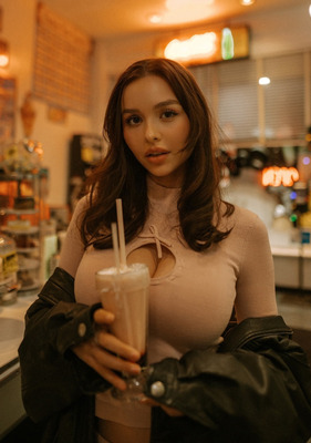 Catching Up With Sophie - 01