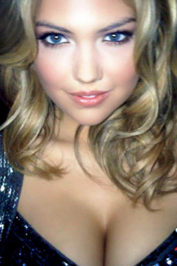 Kate Upton in 'Candids' via CelebPorn